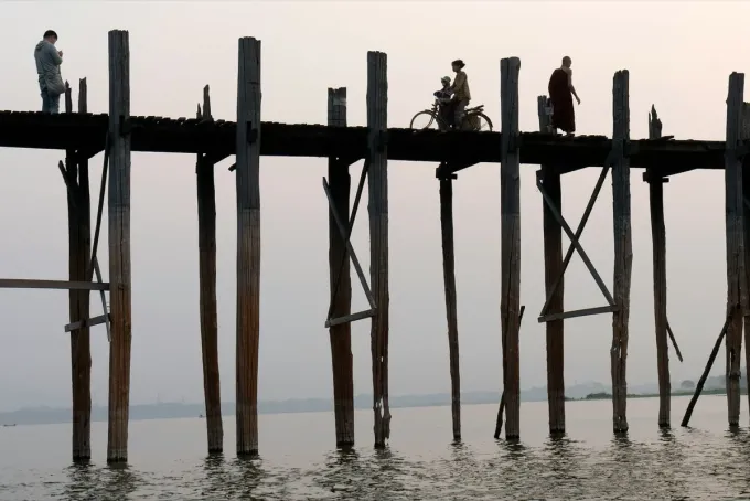 Kandawgyi North Promenade